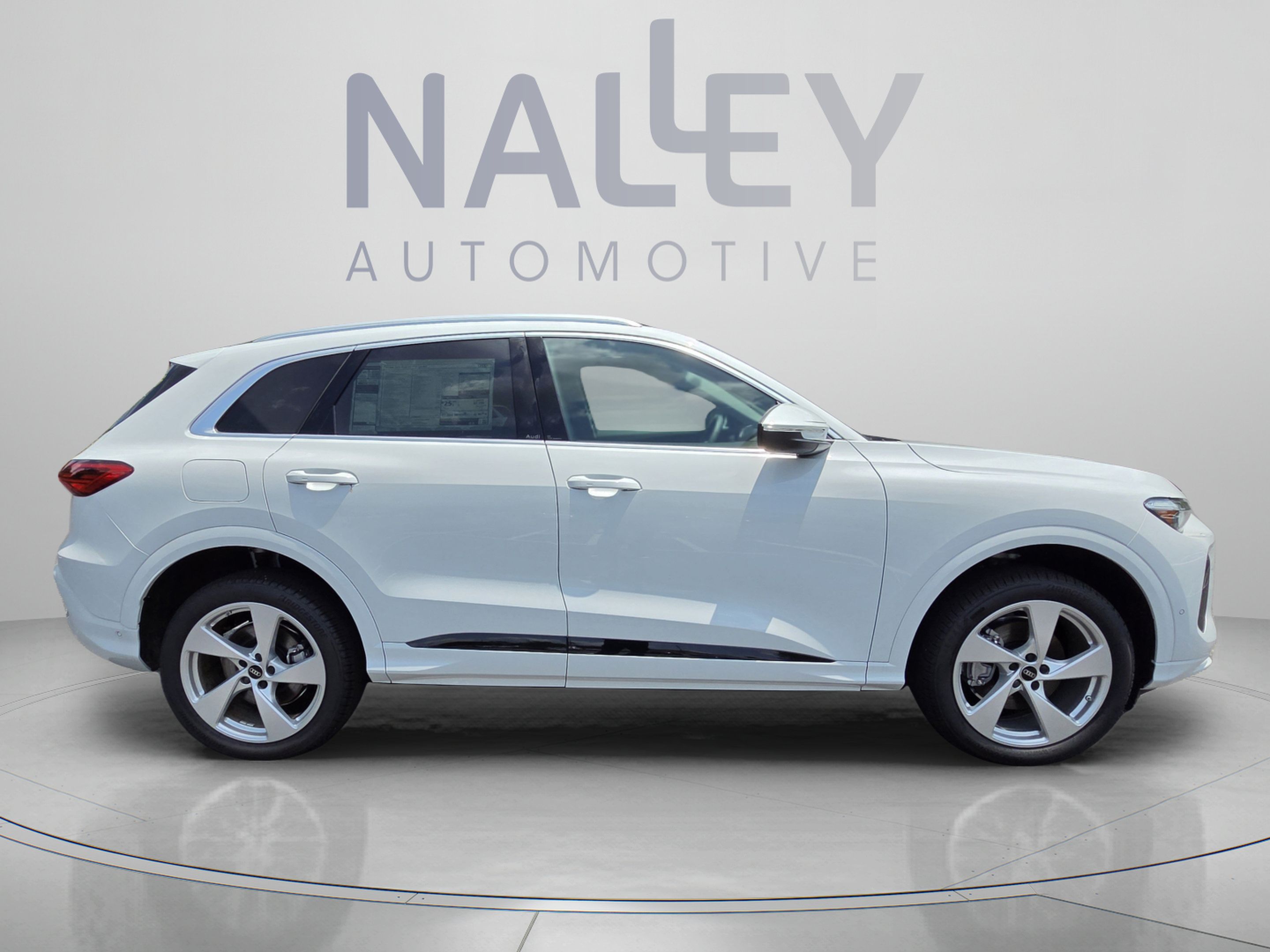 New 2025 Audi Q5 Premium Plus AWD/4WD image 7