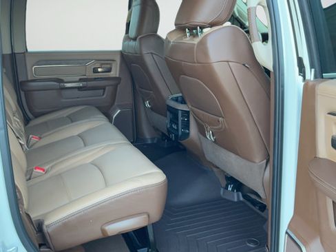 Used 2022 RAM 2500 Limited AWD/4WD image 22
