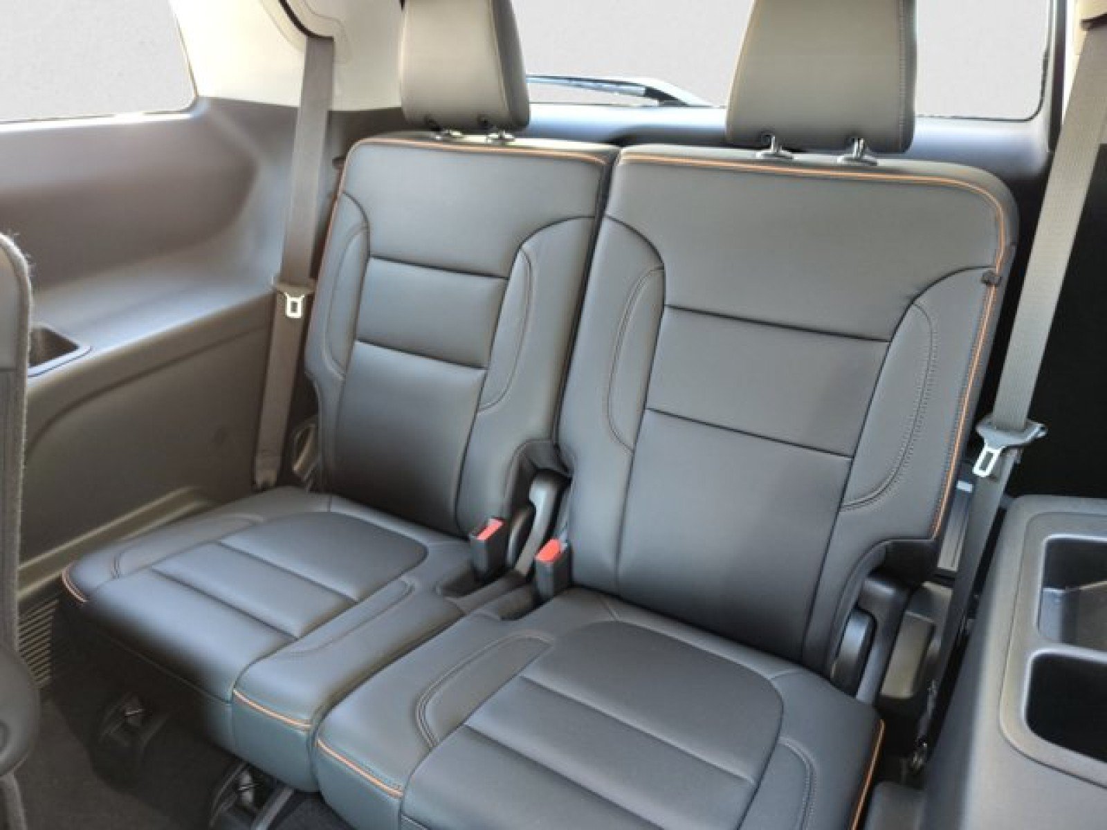 Used 2023 GMC Acadia AT4 w/ Preferred Package AWD/4WD image 19