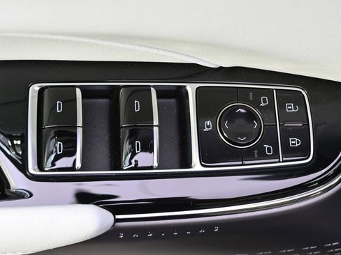 New 2025 Cadillac Lyriq Sport AWD/4WD image 23