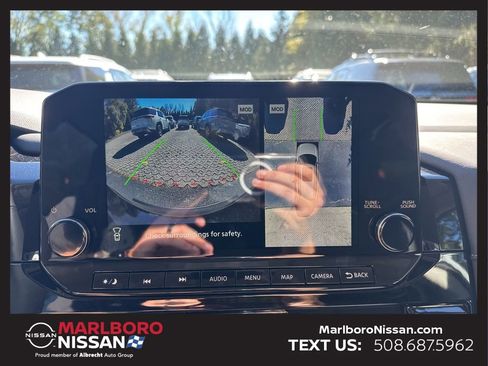 New 2025 Nissan Pathfinder SL w/ Black Appearance Package image 35