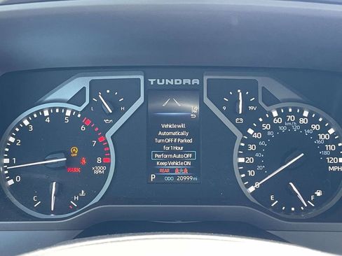 Used 2022 Toyota Tundra SR5 w/ SR5 Convenience Package AWD/4WD image 22