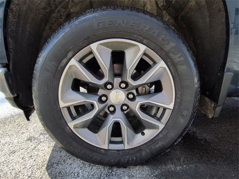 Used 2020 Chevrolet Silverado 1500 LT w/ All-Star Edition image 15