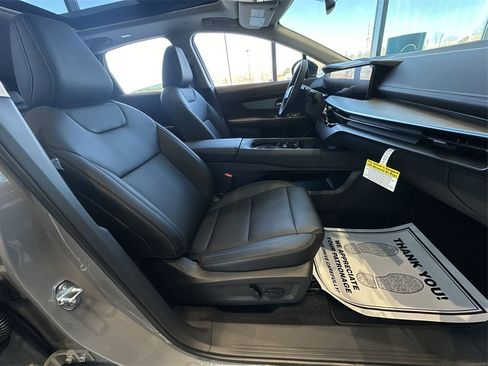 New 2025 Nissan Murano SL image 16