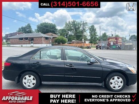 Used 2005 Honda Accord LX image 6