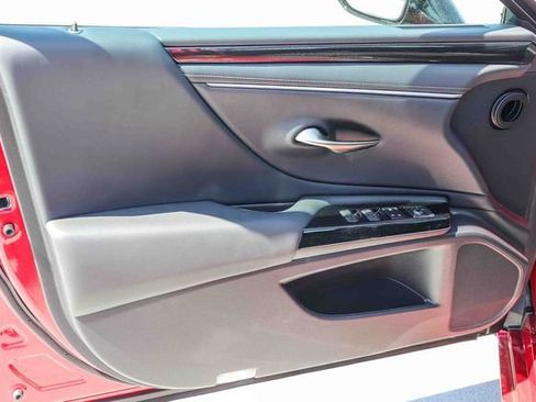 Used 2025 Lexus ES 350 FWD image 16