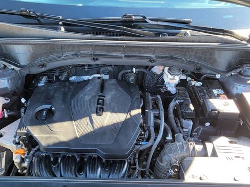 Used 2024 Kia Sorento S image 40