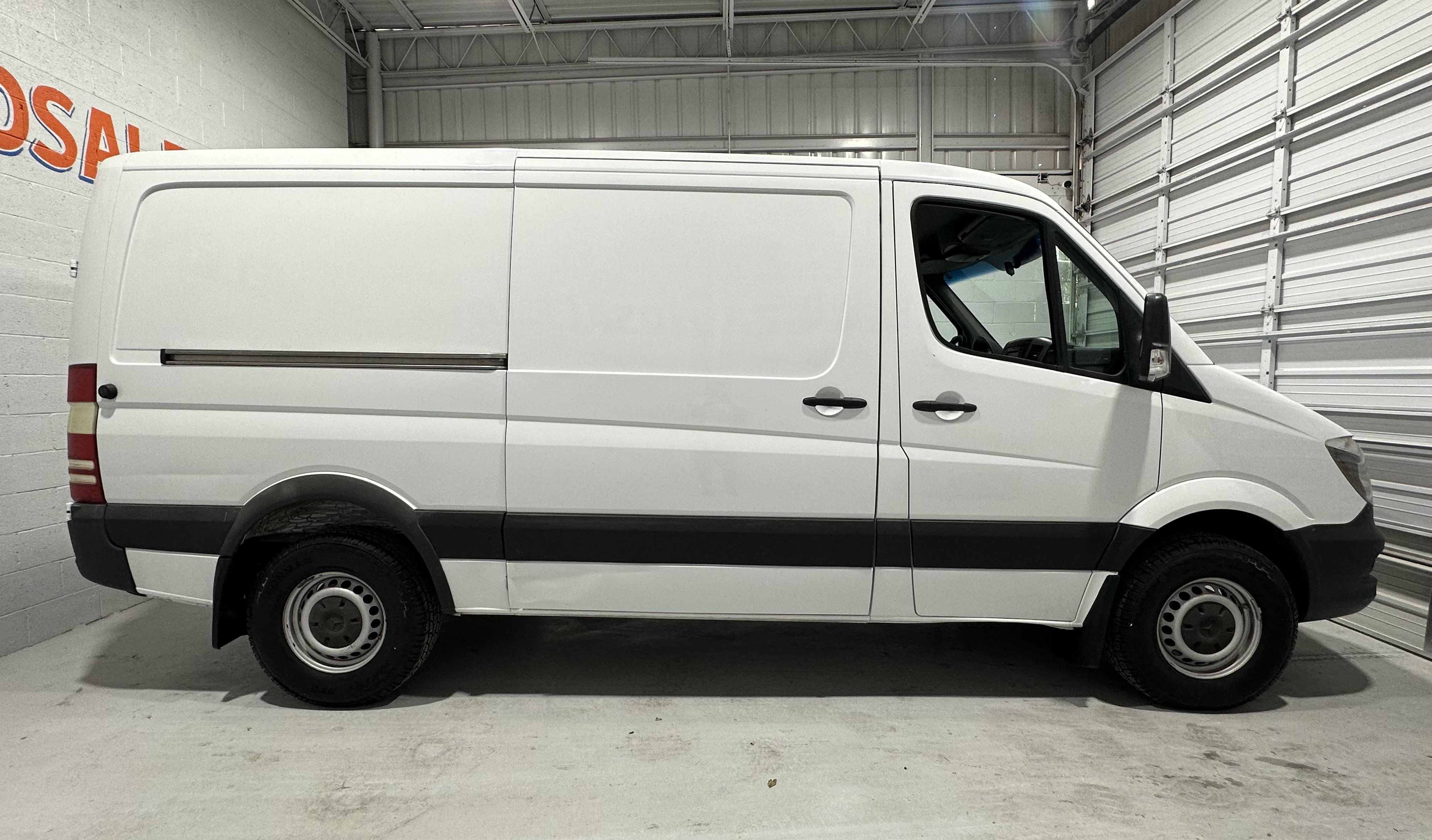 Used 2014 Mercedes-Benz Sprinter 2500 image 5
