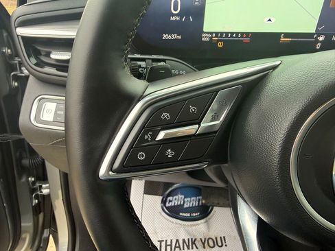 Used 2025 Buick Enclave Preferred image 32