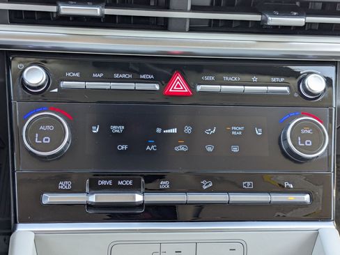 Certified 2025 Hyundai Santa Fe SEL AWD/4WD image 27