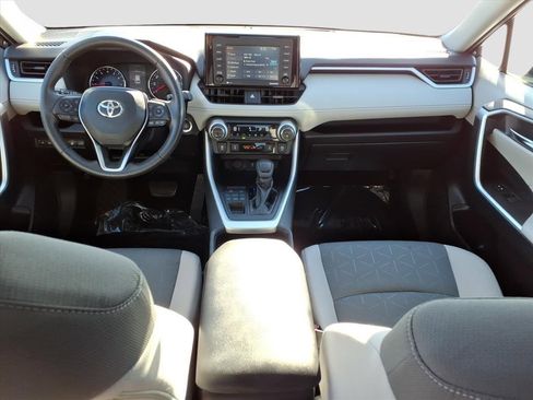 Used 2021 Toyota RAV4 XLE image 12