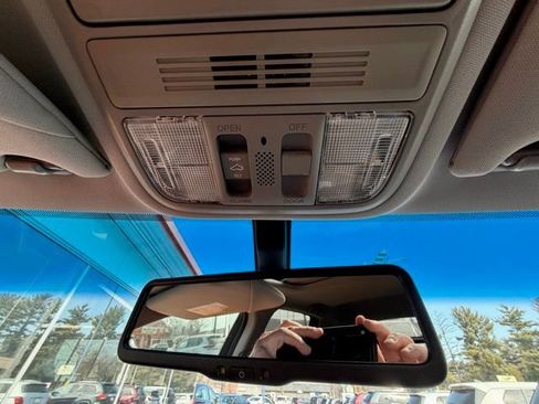 Used 2012 Honda Crosstour EX image 36