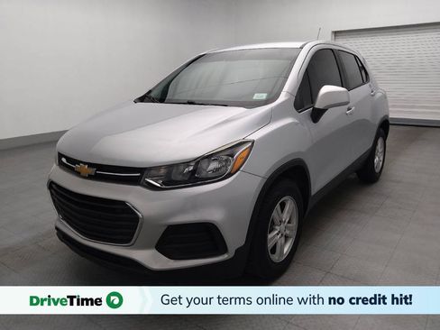 Used 2020 Chevrolet Trax LS w/ Tint and Cruise Package FWD image 1