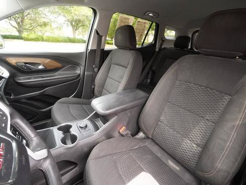 Used 2020 GMC Terrain SLE AWD/4WD image 22