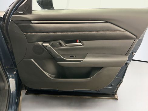 Used 2025 MAZDA CX-50 AWD 2.5 Hybrid w/ Premium Pkg image 35