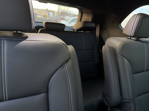 New 2026 GMC Acadia Elevation w/ Black Edition AWD/4WD image 4