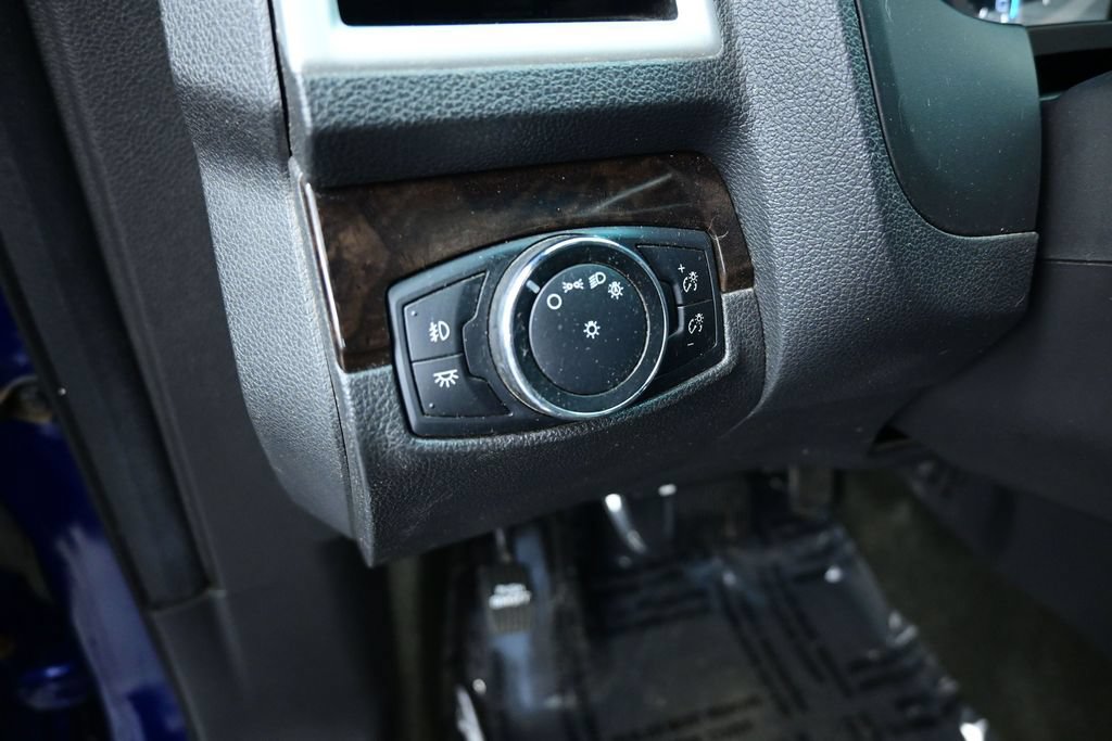 Used 2013 Ford Explorer Limited AWD/4WD image 24