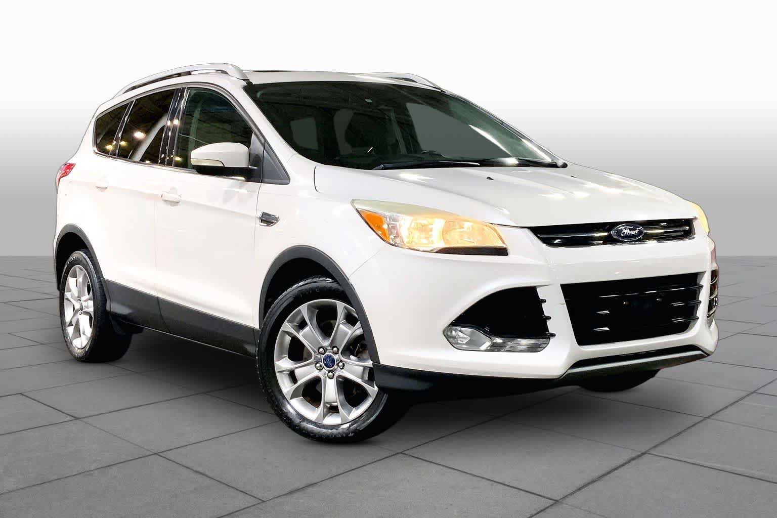 Used 2014 Ford Escape Titanium AWD/4WD image 3