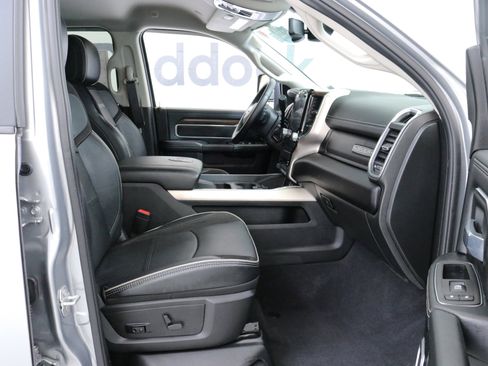 Used 2024 RAM 3500 Laramie w/ Chrome Bumper Package image 29