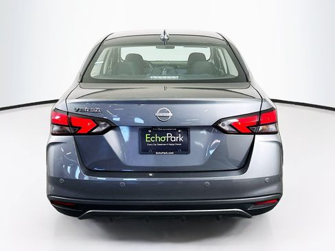 Used 2025 Nissan Versa SV FWD image 7