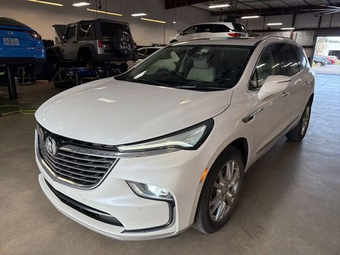 Used 2022 Buick Enclave Premium w/ Experience Buick Package image 1