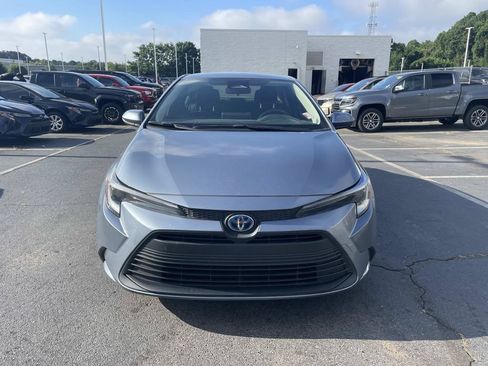 Used 2024 Toyota Corolla LE FWD image 3