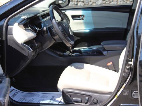 Used 2013 Toyota Avalon Limited FWD image 15