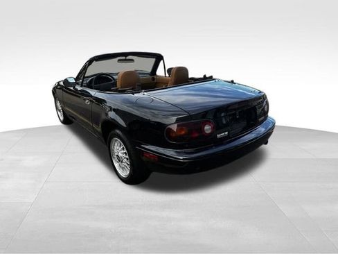 Used 1992 MAZDA MX-5 Miata RWD image 9