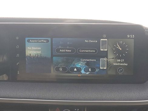New 2025 Nissan Kicks SV w/ SV Premium Package AWD/4WD image 18