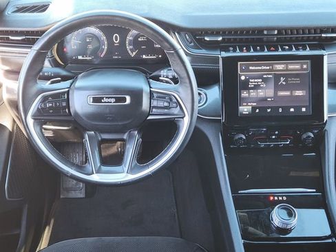 Used 2021 Jeep Grand Cherokee L Altitude image 27