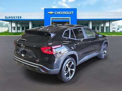 New 2026 Chevrolet Trax RS FWD image 6
