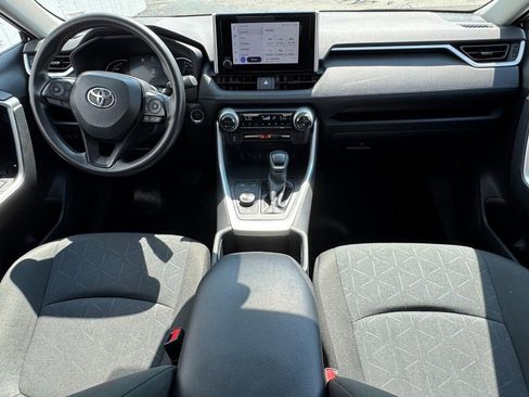 Used 2025 Toyota RAV4 XLE image 11