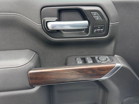 Used 2021 GMC Sierra 1500 SLT image 10