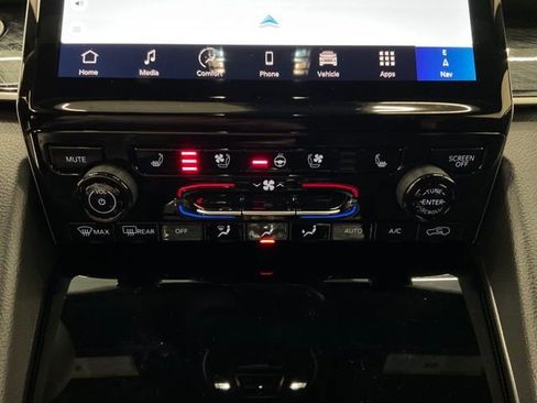 New 2024 Jeep Grand Cherokee Trailhawk w/ Advanced Protech Group II AWD/4WD image 20