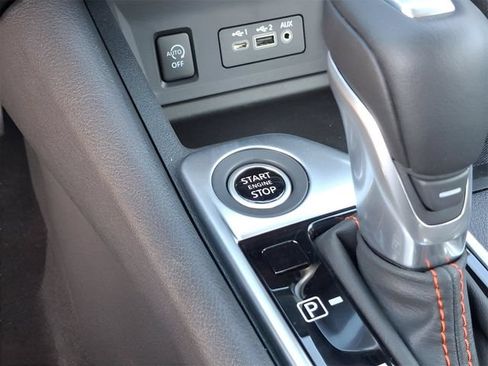 Certified 2025 Nissan Sentra SR w/ Midnight Edition FWD image 47