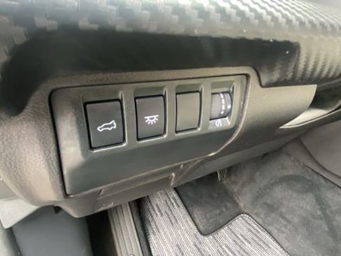 Used 2023 Subaru Ascent Premium w/ Convenience Package AWD/4WD image 18