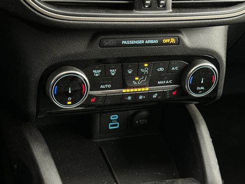 Used 2022 Ford Escape SEL w/ SEL Stealth AWD Package image 19