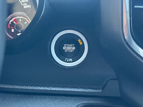 Used 2024 RAM 1500 Laramie image 20