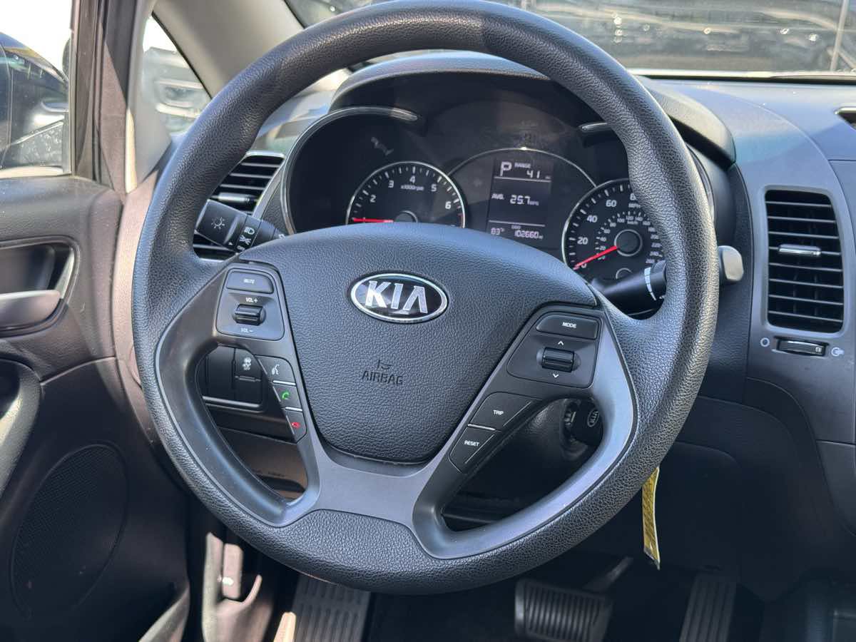 Used 2017 Kia Forte LX FWD image 19