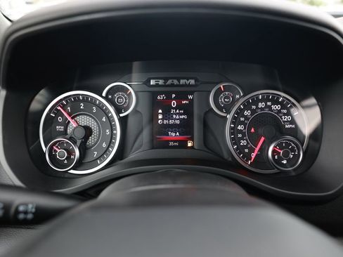 New 2026 RAM 1500 4x4 Crew Cab image 17