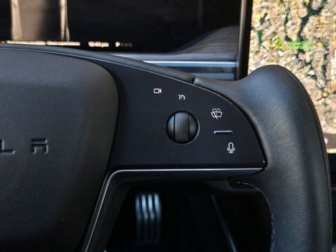 Used 2023 Tesla Model S image 21