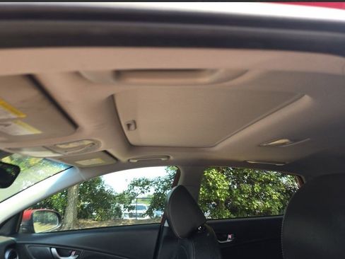 Used 2019 Hyundai Kona Ultimate image 25