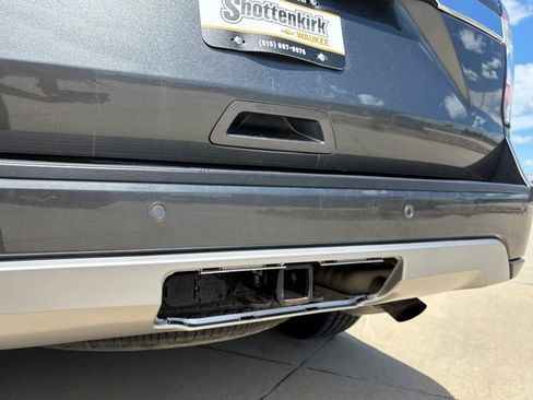 Used 2018 Ford Expedition Limited AWD/4WD image 42