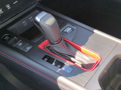 New 2025 Nissan Kicks SR w/ SR Premium Package image 15