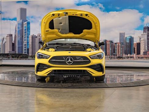 New 2026 Mercedes-Benz CLE 300 4MATIC Coupe image 4