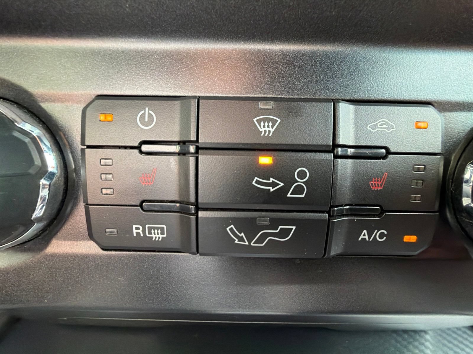 Used 2018 Ford F150 XLT w/ Equipment Group 302A Luxury AWD/4WD image 24