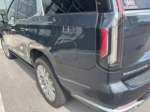 Used 2021 Cadillac Escalade Premium Luxury w/ Driver Assist Tech Package AWD/4WD image 6