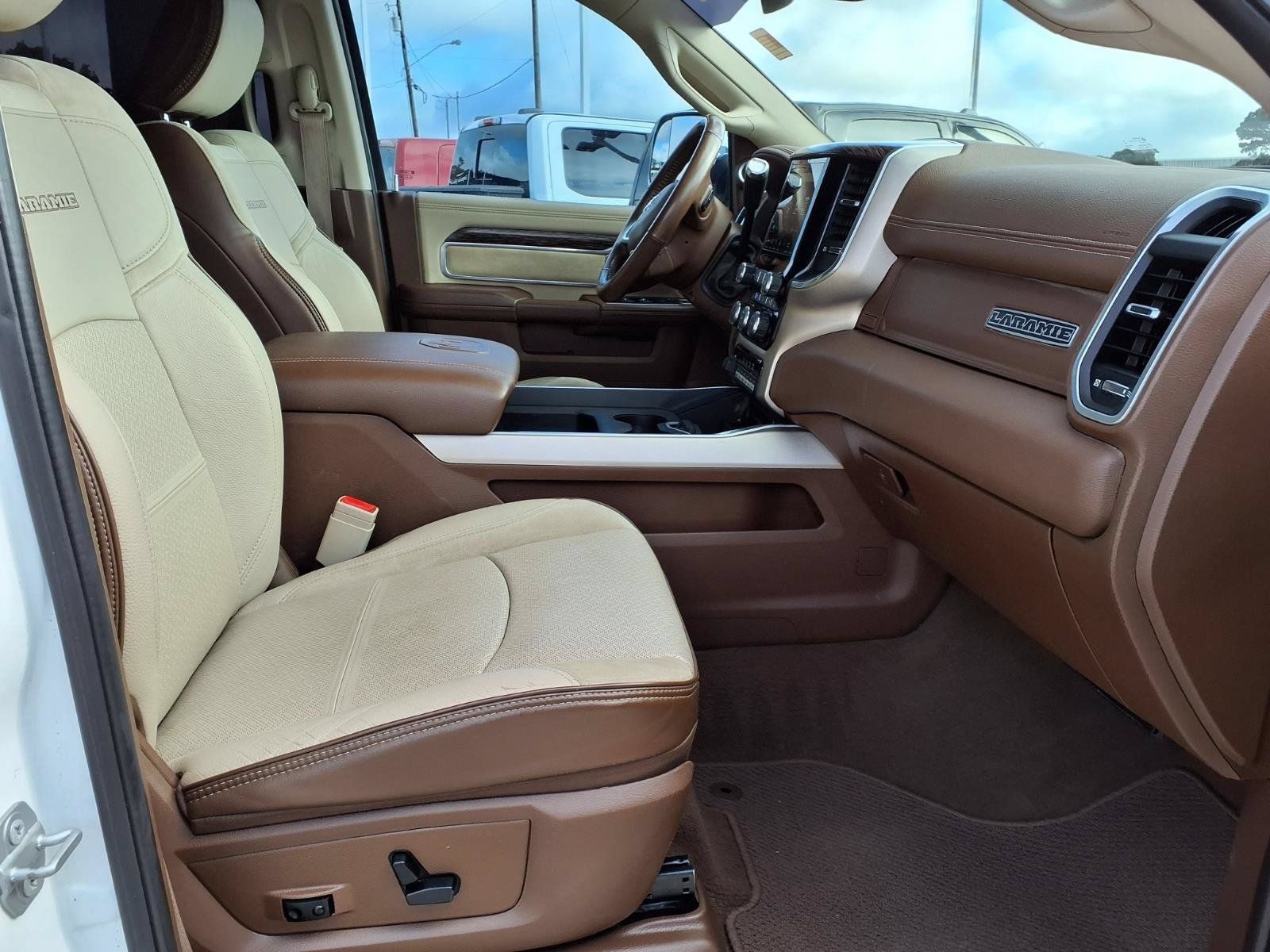 Used 2020 RAM 3500 Laramie AWD/4WD image 19