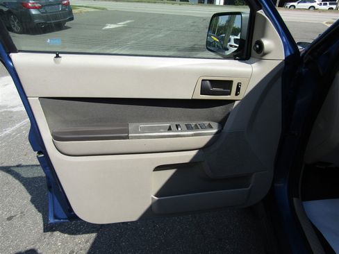 Used 2009 Ford Escape XLT image 15