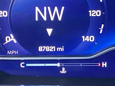 Used 2023 Chevrolet Tahoe Premier image 23